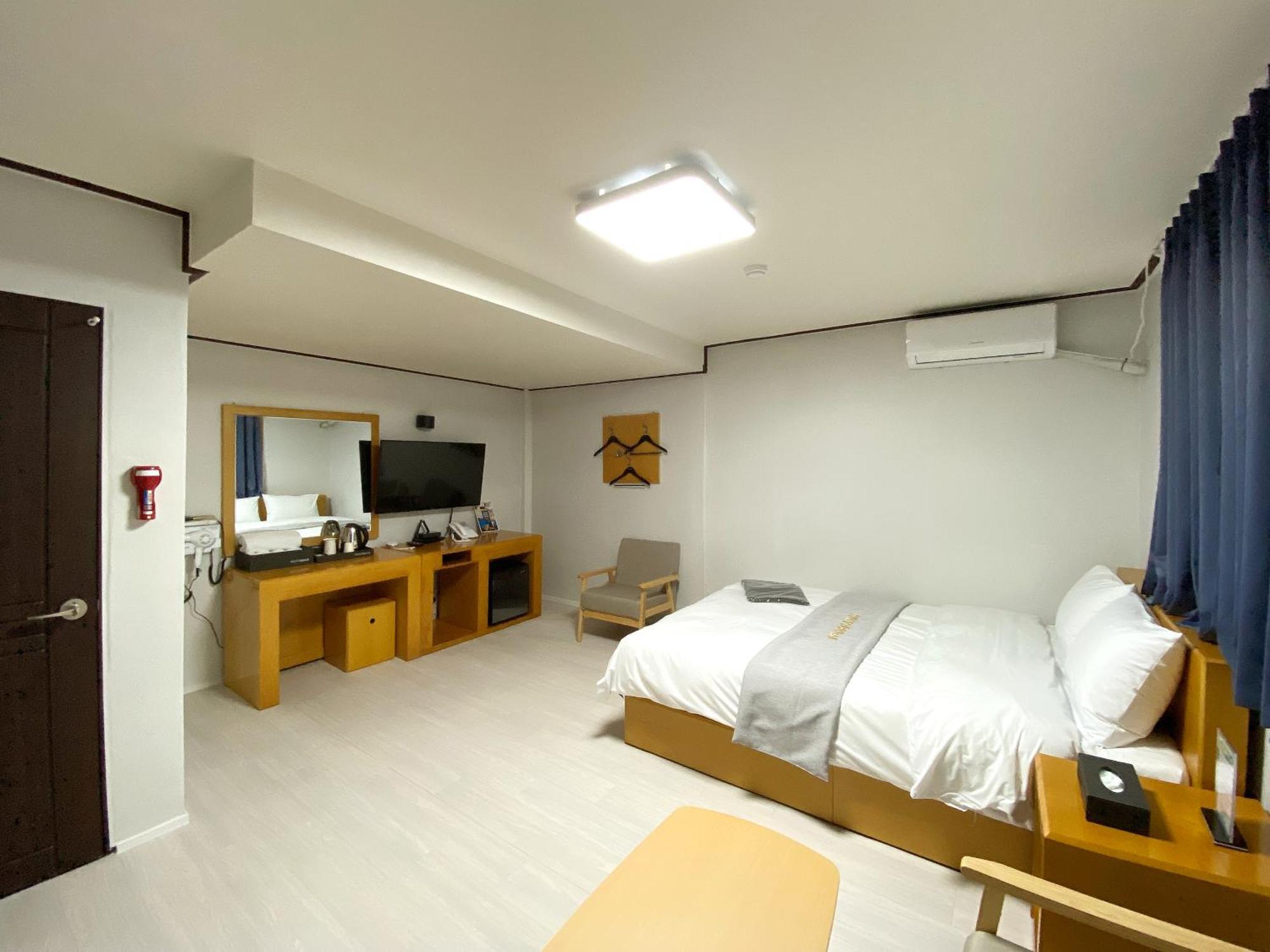 Suanbo Hot Spring Healing Hotel Čchungdžu Exteriér fotografie
